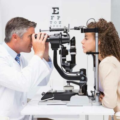 Eye Floaters and Flashes – Causes and Treatment