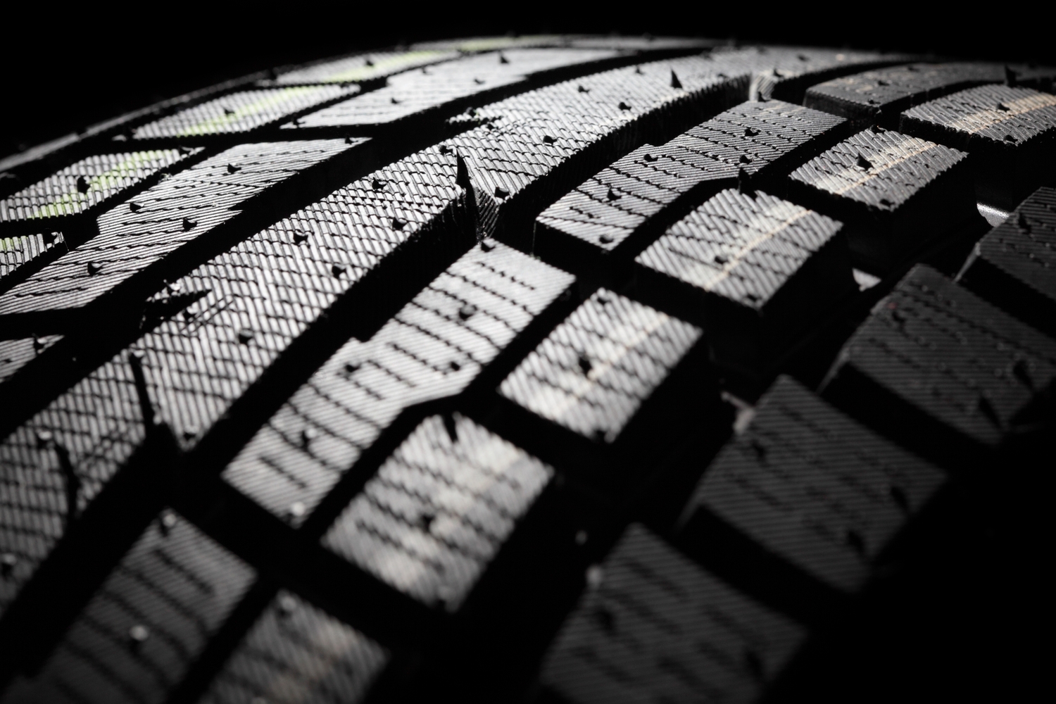 Cyber Monday 2024 Tire Deals: Don’t Miss Out on Big Savings for Your Vehicle