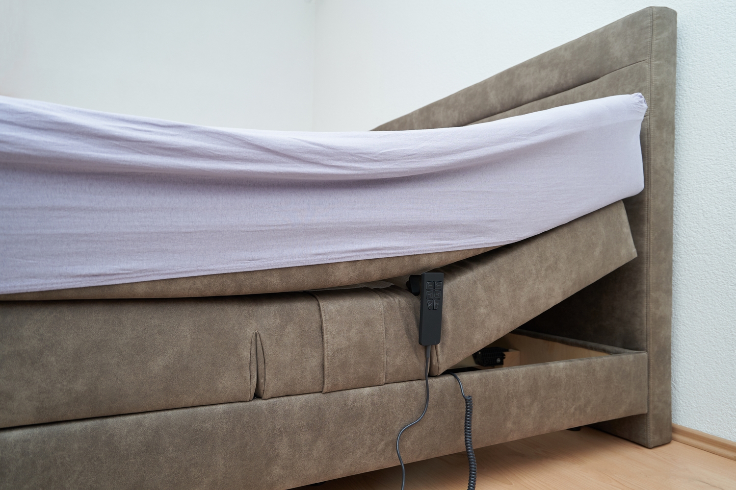 Smart Beds for Health and Correct Posture: The Future of Sleep and Well-Being